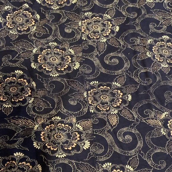 Ann Taylor LOFT Floral pattern tank top - Picture 3 of 3